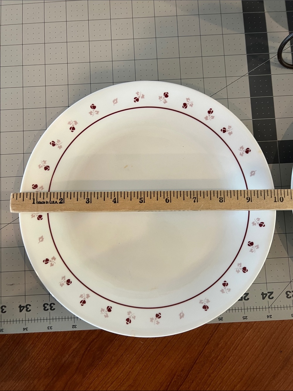 Corelle Burgandy Rose Dinner Plates- Set of 3 - Picture 7 of 7